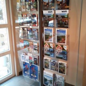 présentoir dépliant à office du tousime de Comines-Warneton