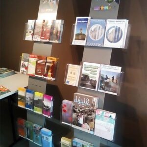 présentoir dépliant à office du tousime de Comines-Warneton